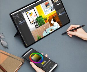 Veja as diversas possibilidades de uso da sua S Pen com os Galaxy Book4 360 e Galaxy Tab S9; Integração otimiza o processo de criação de conteúdos em texto e imagens, como ilustrações e artes em geral Veja as diversas possibilidades de uso da sua S Pen com os Galaxy Book4 360 e Galaxy Tab S9; Integração otimiza o processo de criação de conteúdos em texto e imagens, como ilustrações e artes em geral