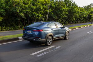 FIAT dá um minuto e meio para Adriane Galisteu reviver sua história com a marca FIAT dá um minuto e meio para Adriane Galisteu reviver sua história com a marca