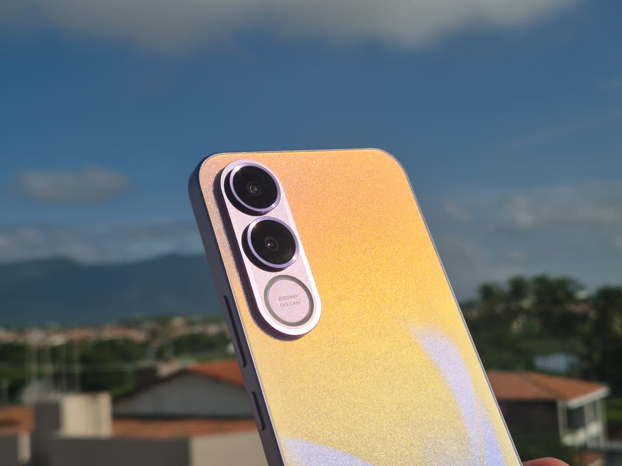 JOVI V70 5G chega ao Brasil com câmera de 200 MP e bateria de 7000 mAh